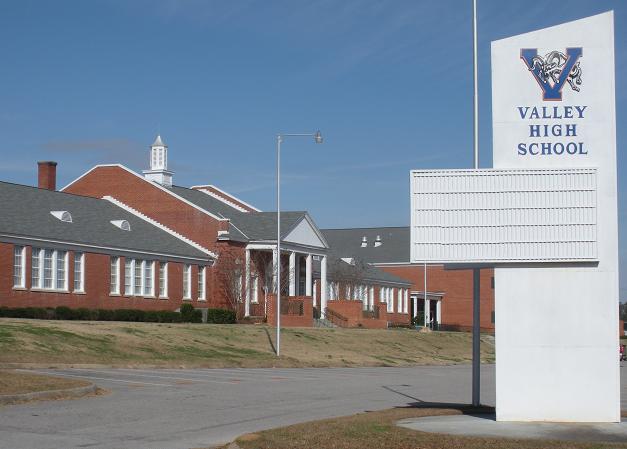 File:Valley High School Valley Alabama.JPG