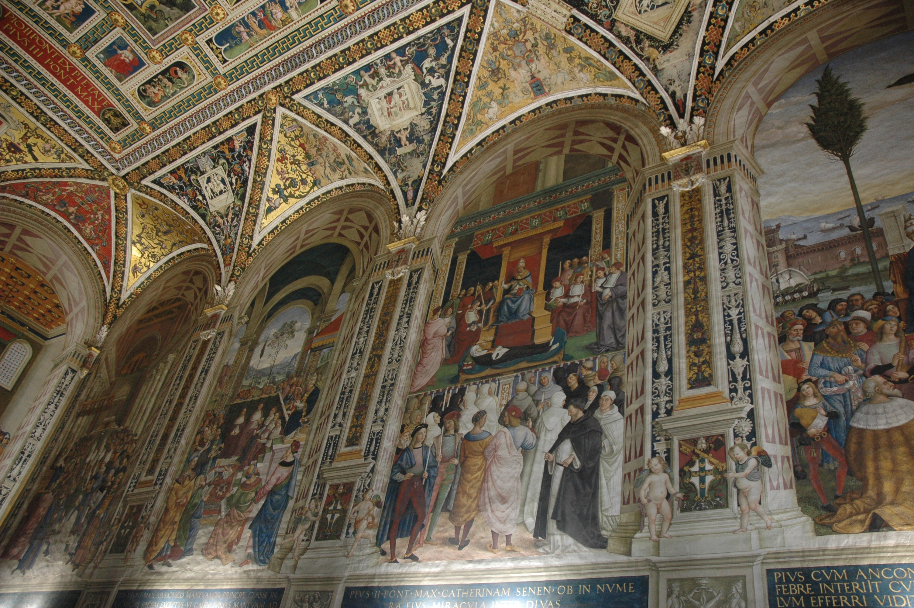 Libreria Piccolomini, met fresco's beschilderd door Pinturicchio, Siena, Duomo. In het midden La Cacciata dal Paradiso Terrestre