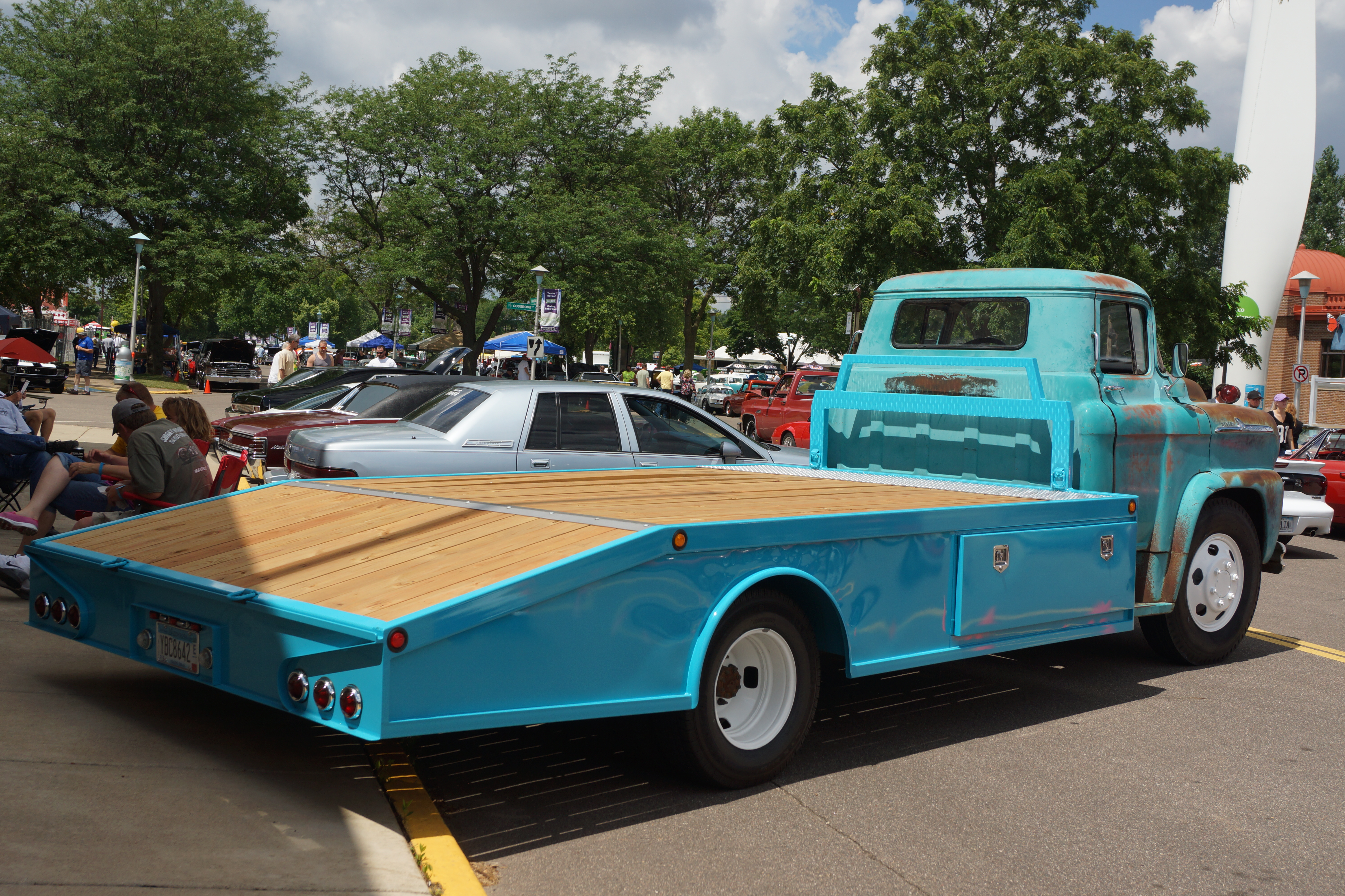 File:1958 Chevrolet Viking 50 Car Hauler (28267336002).jpg