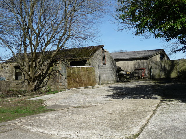 File:Ashmansworth - Church Farm - geograph.org.uk - 1204827.jpg