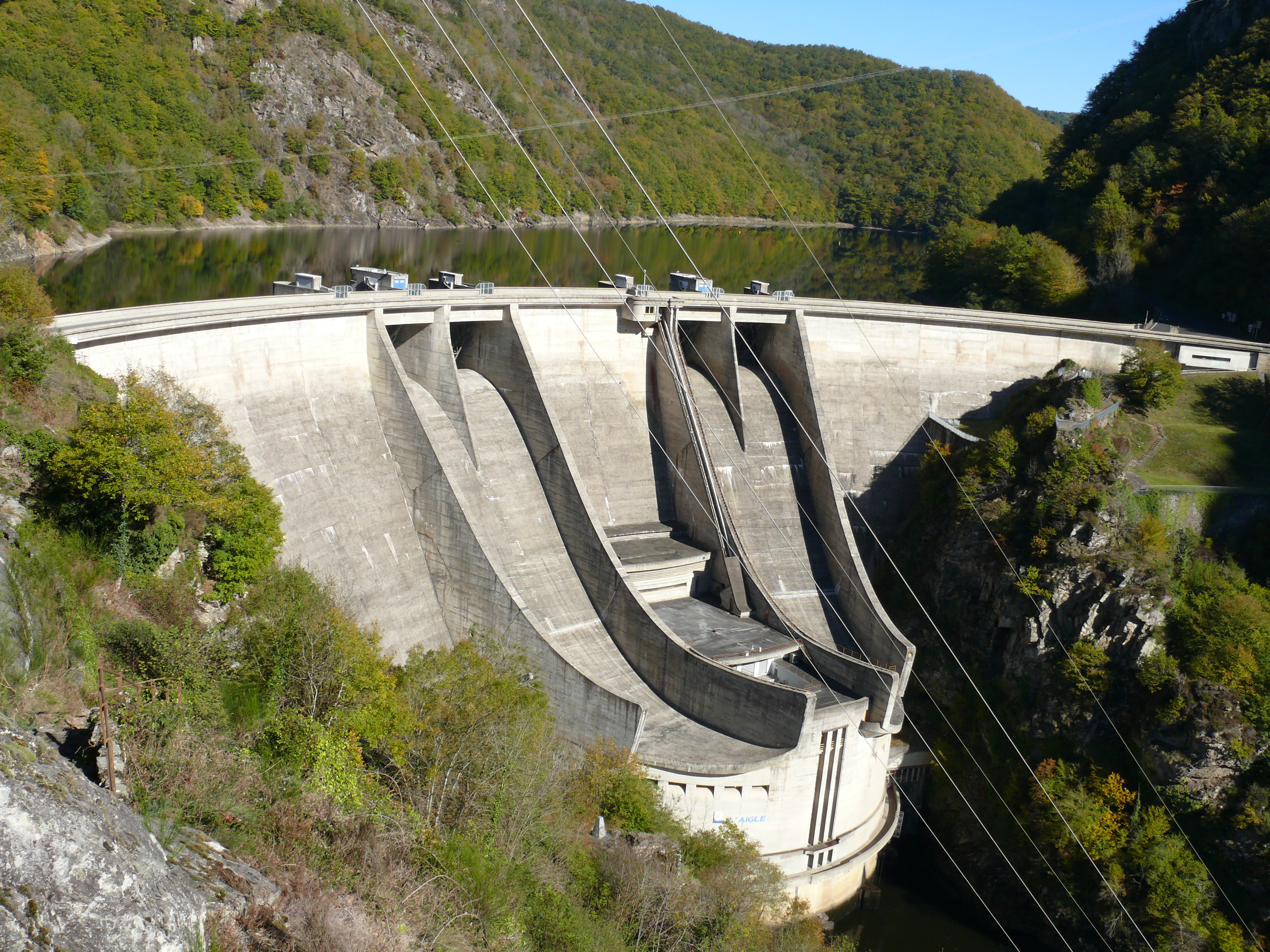 Barrage de l'Aigle — Wikipédia