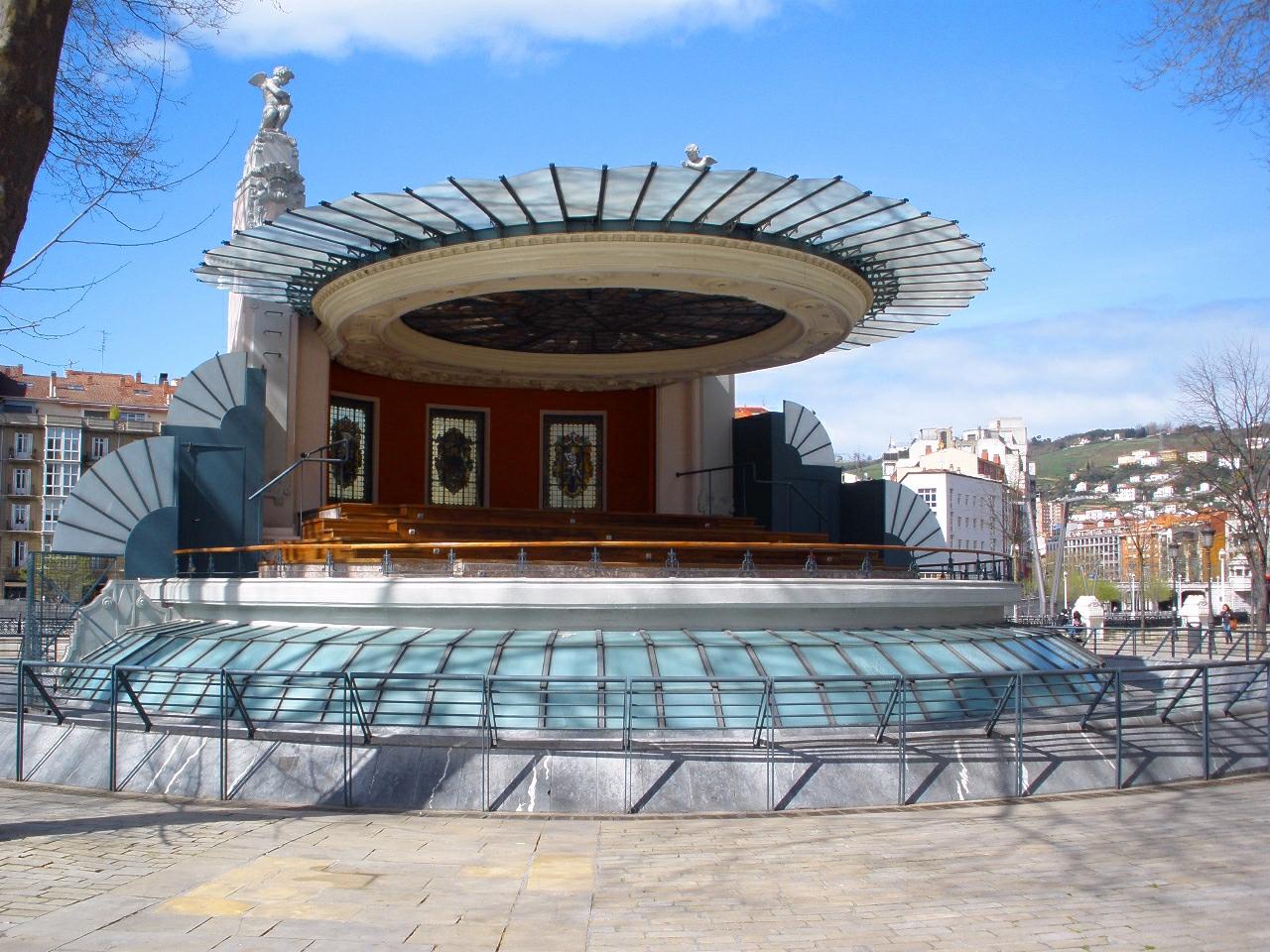 Kiosco del Arenal de Bilbao.