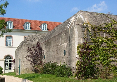 File:Bunker-St-germain-en-laye-009.jpg