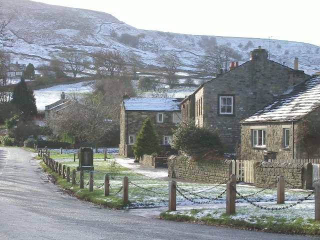 File:Burnsall Village - geograph.org.uk - 2969645.jpg