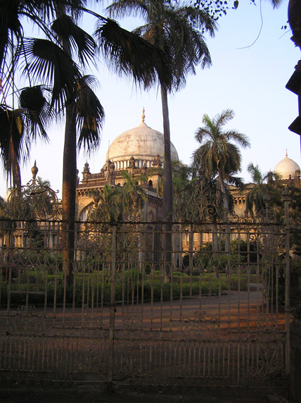 File:Chhatrapai Shivaji Mahraj vastu sangrahalaya.jpg