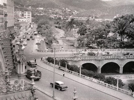 A old photo of the Ortiz Bridge