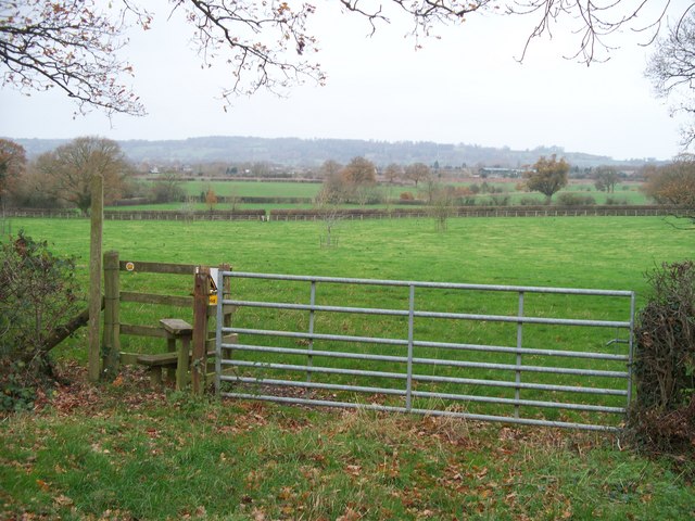 File:Footpath to Moreton-in-Marsh - geograph.org.uk - 1600542.jpg