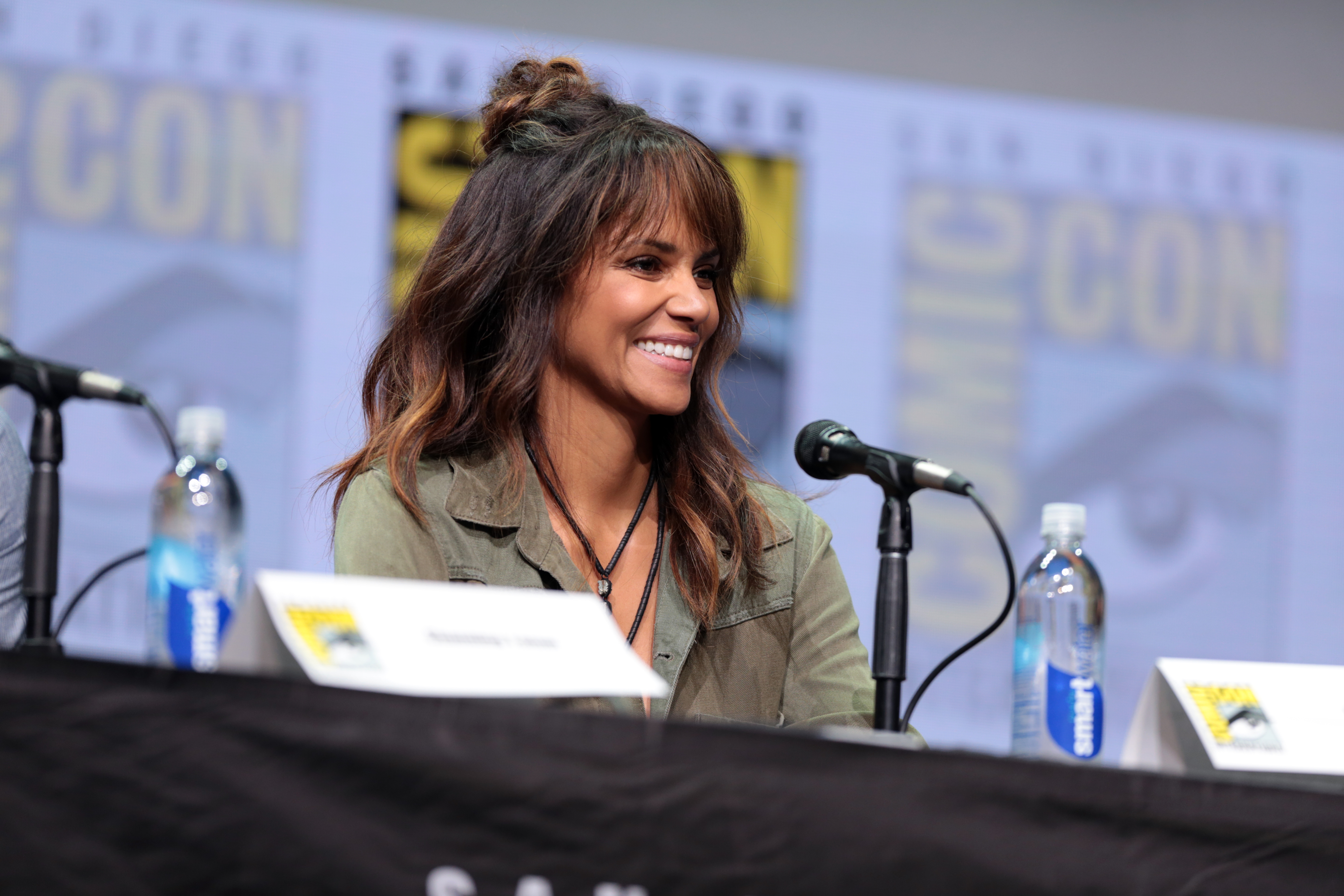 File:Halle Berry 10.jpg - Wikipedia