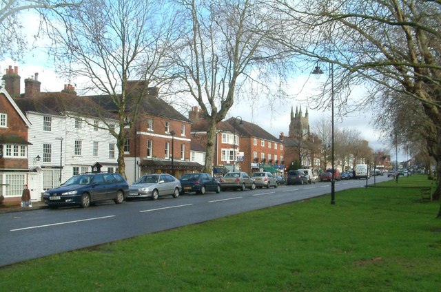 File:High Street, Tenterden - geograph.org.uk - 489579.jpg