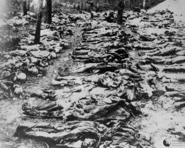 File:Katyn massacre 5.jpg