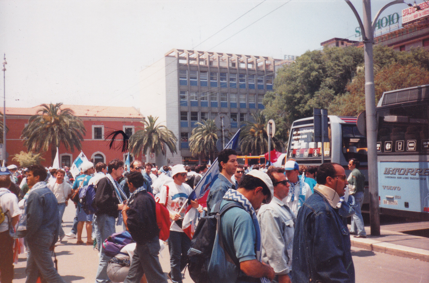 Marseille-Fans in Bari
