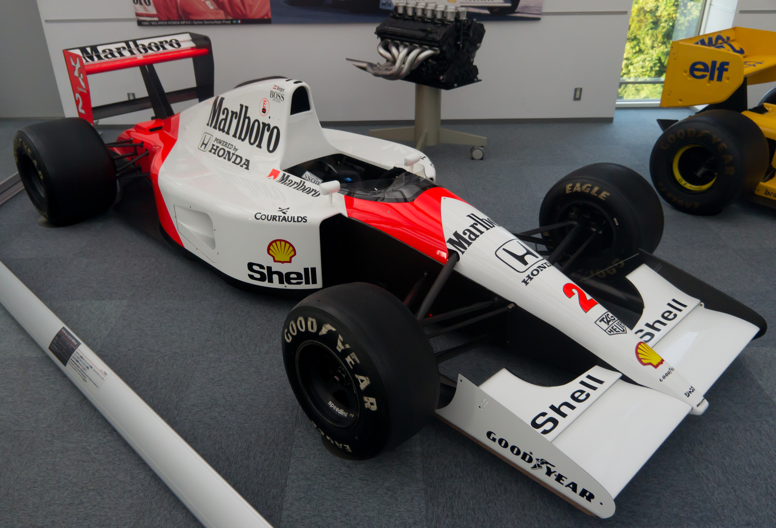 File:McLaren MP4-6 and Honda RA121E engine Honda Collection Hall