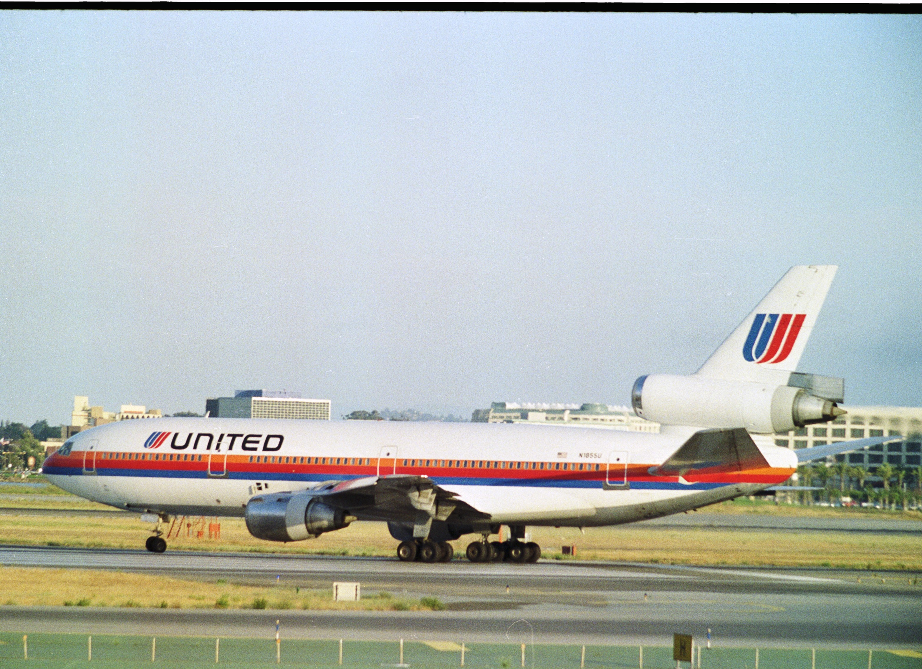 UNITEDAIRLINES MCDONNELLDOUGLAS DC-10-30 - 航空機