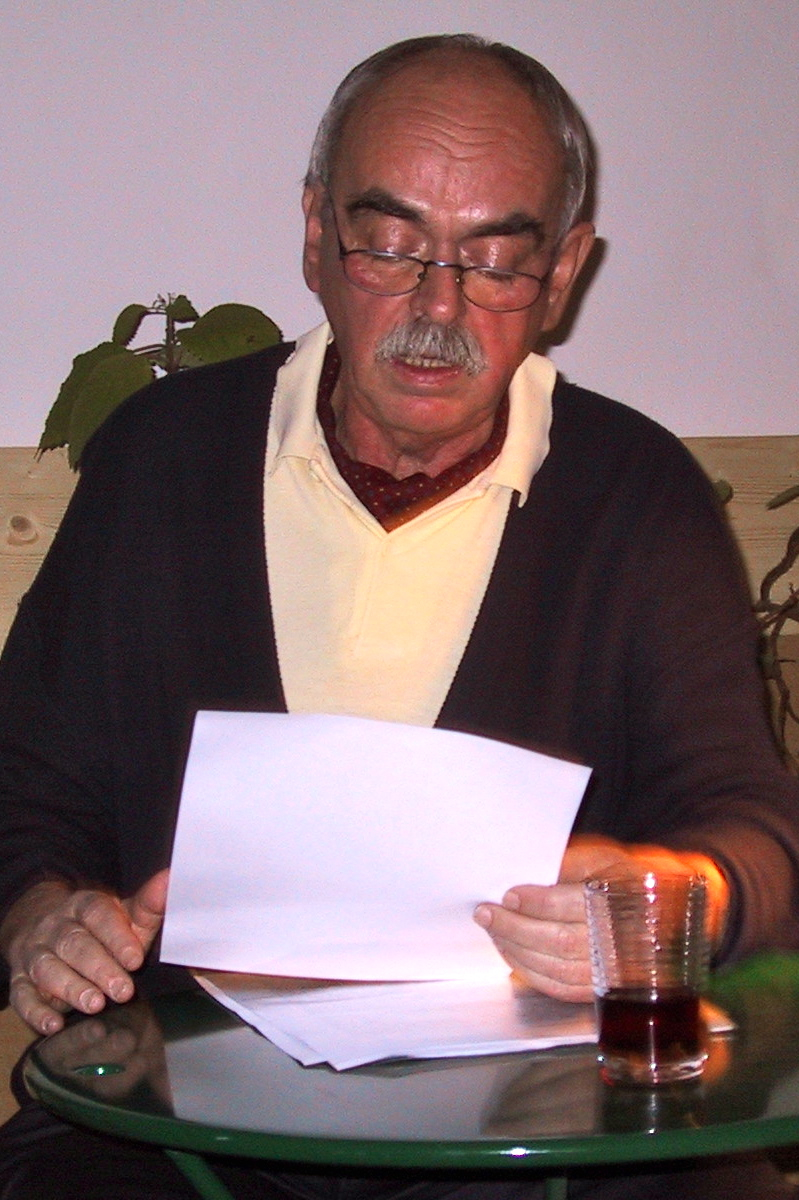 Peter Paul Wiplinger at the ''Literarischer Salon'' (Vienna 2003)