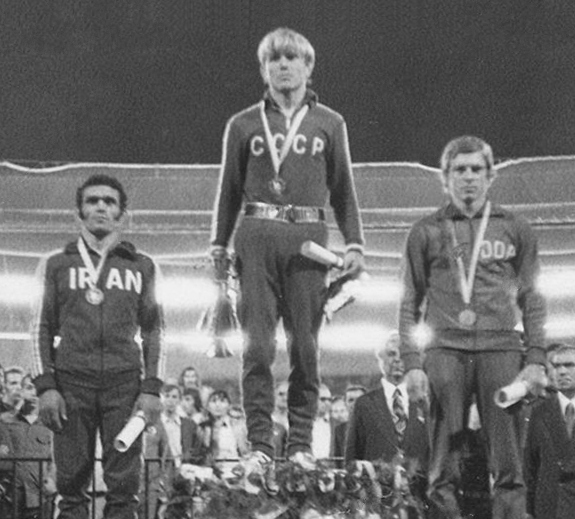 File:Ramezan Kheder, Vladimir Yumin, Hans-Dieter Brüchert 1974.jpg