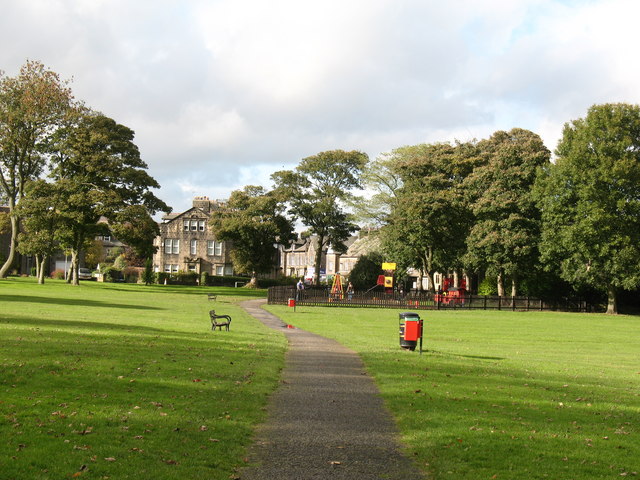 File:Recreation Ground, Menston - geograph.org.uk - 1020985.jpg