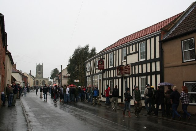 File:The Loco on Hood Day - geograph.org.uk - 313667.jpg