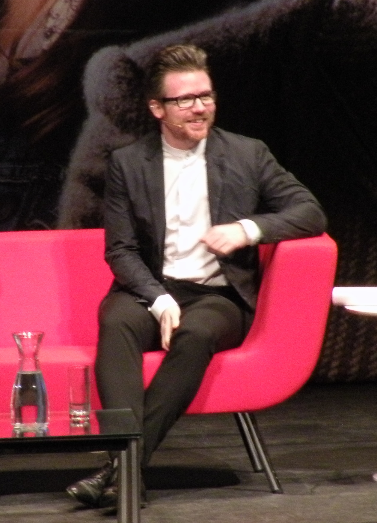 MacRae at a ''[[Doctor Who]]'' [[Doctor Who fandom#Conventions|convention]] in March 2012