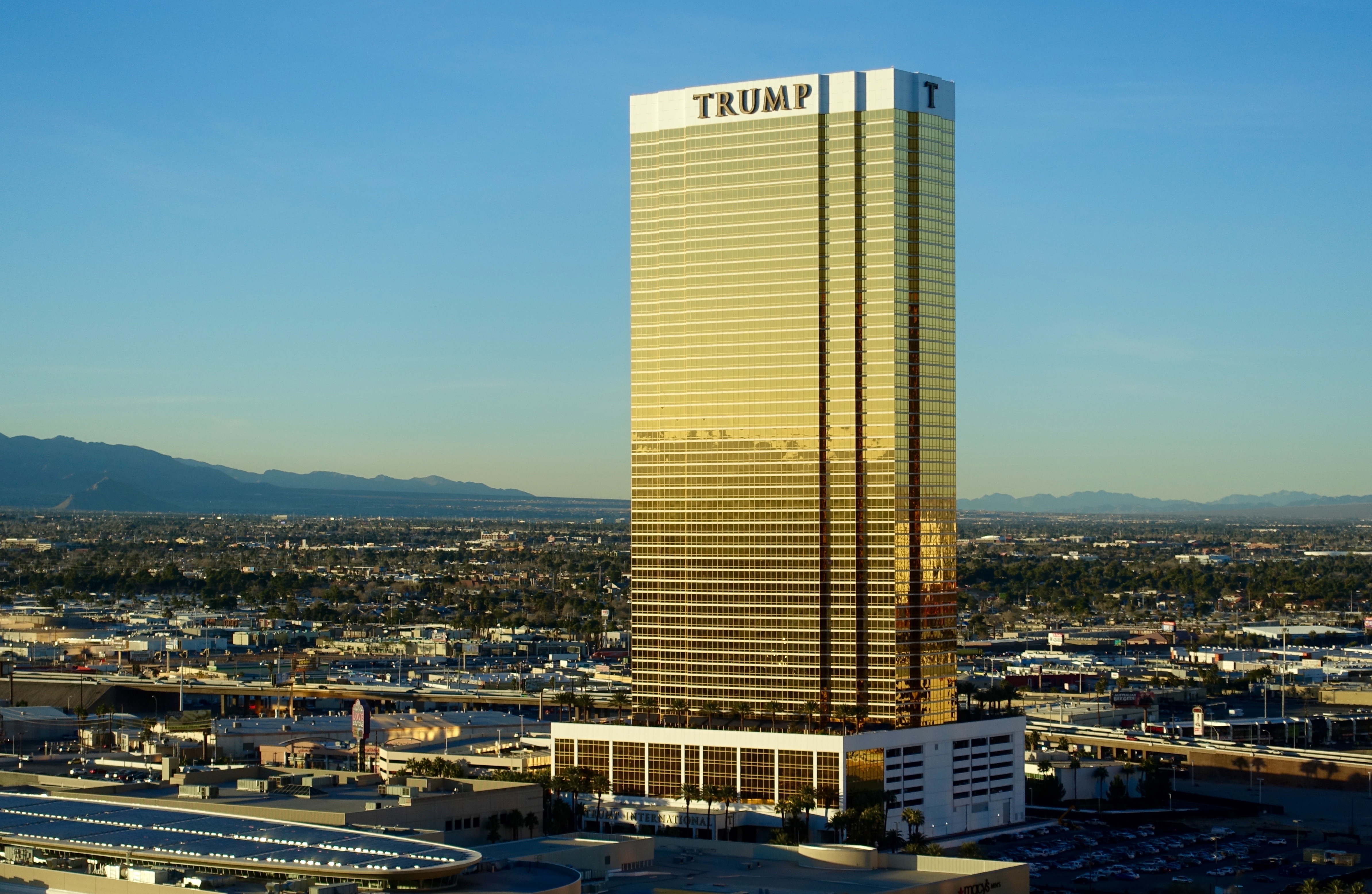 Does Trump own Vegas hotel?