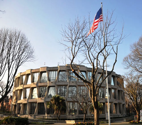 File:U.S. Embassy Chancery Building in Ballsbridge, Dublin 4.jpg