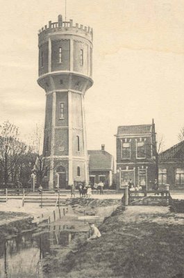 File:Watertoren Prins Hendrikstraat (Alphen aan den Rijn).jpg
