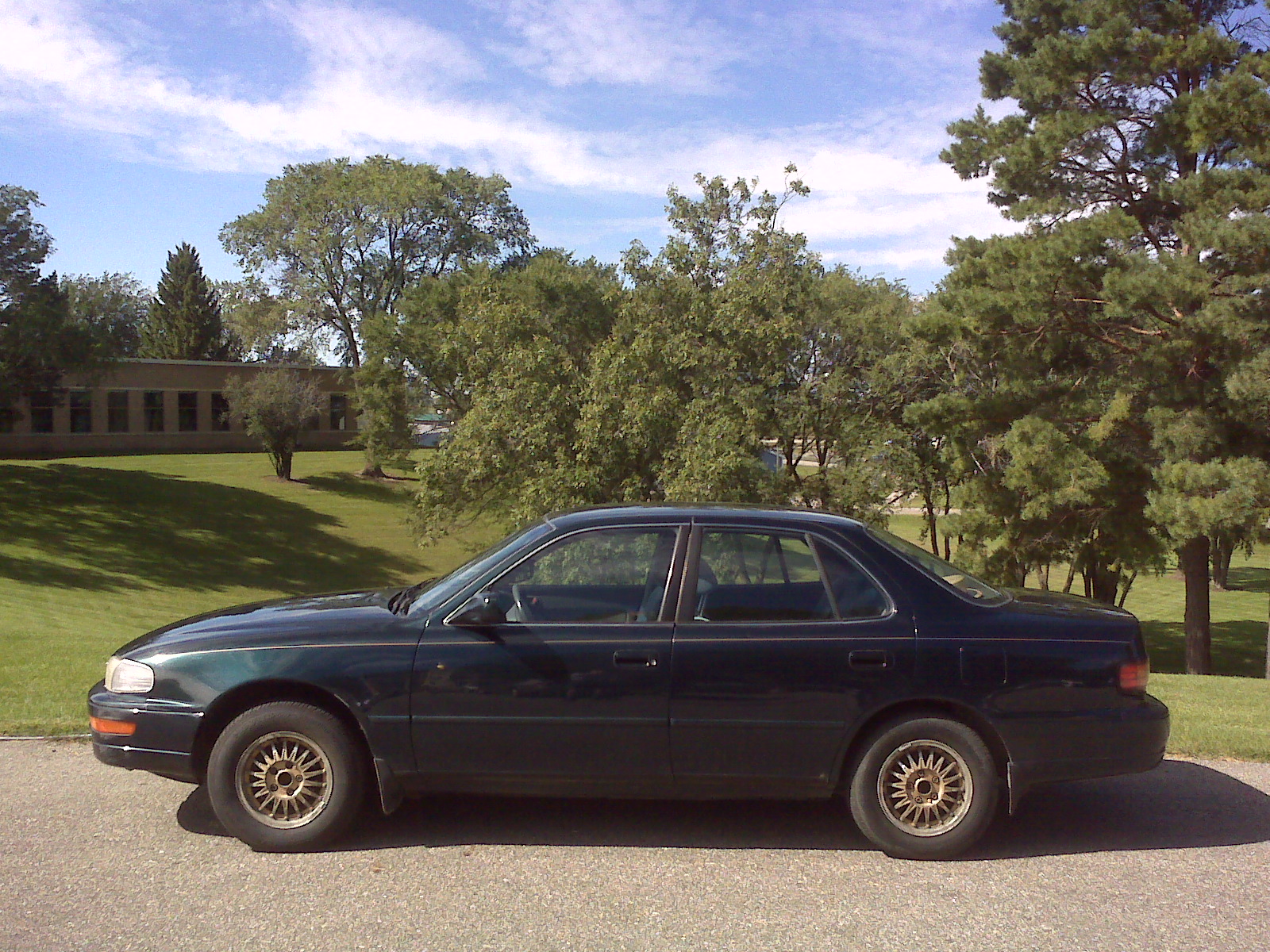 1993_Toyota_Camry_with_221,379_Miles_on_September_24,_2010.jpg