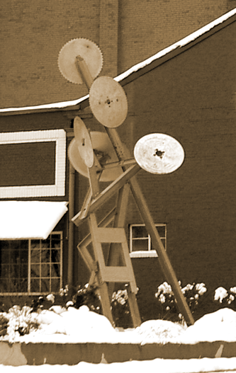 File:Akron Ice House Sawblade Sculpture.png