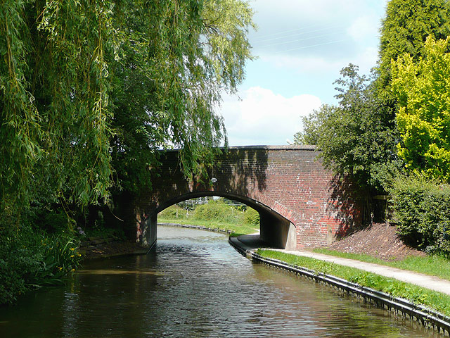 File:Bridge No 64, Coventry Canal at Amington, Staffordshire - geograph.org.uk - 1156849.jpg