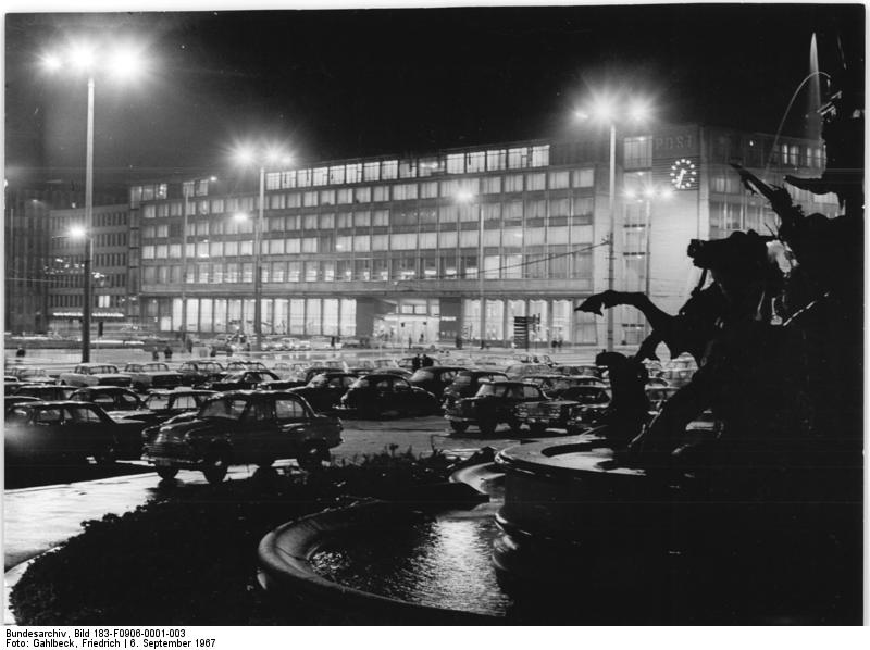 File:Bundesarchiv Bild 183-F0906-0001-003, Leipzig, Karl-Marx-Platz, Hauptpost.jpg