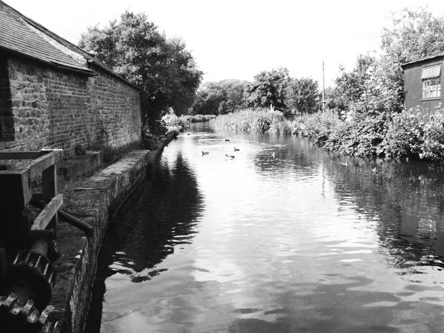 File:Caudwell's Mill, Rowsley - geograph.org.uk - 356663.jpg