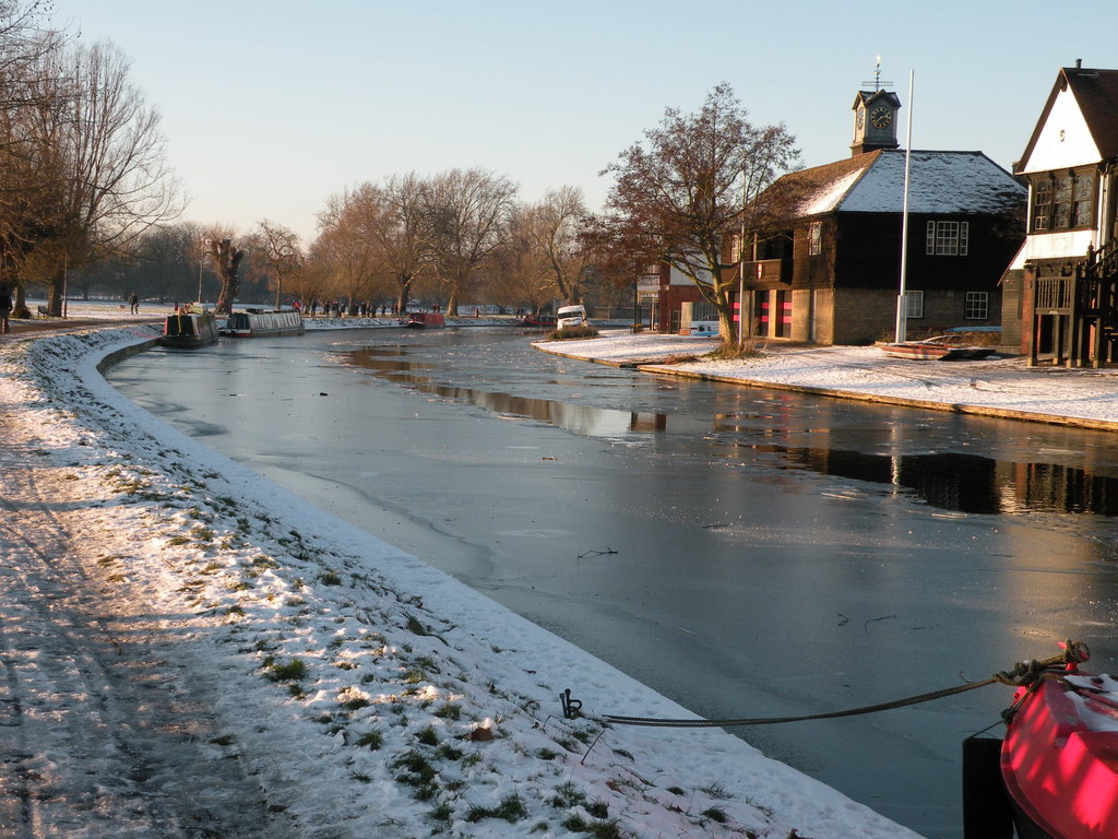 Christmas on the Cam - geograph.org.uk - 2207994