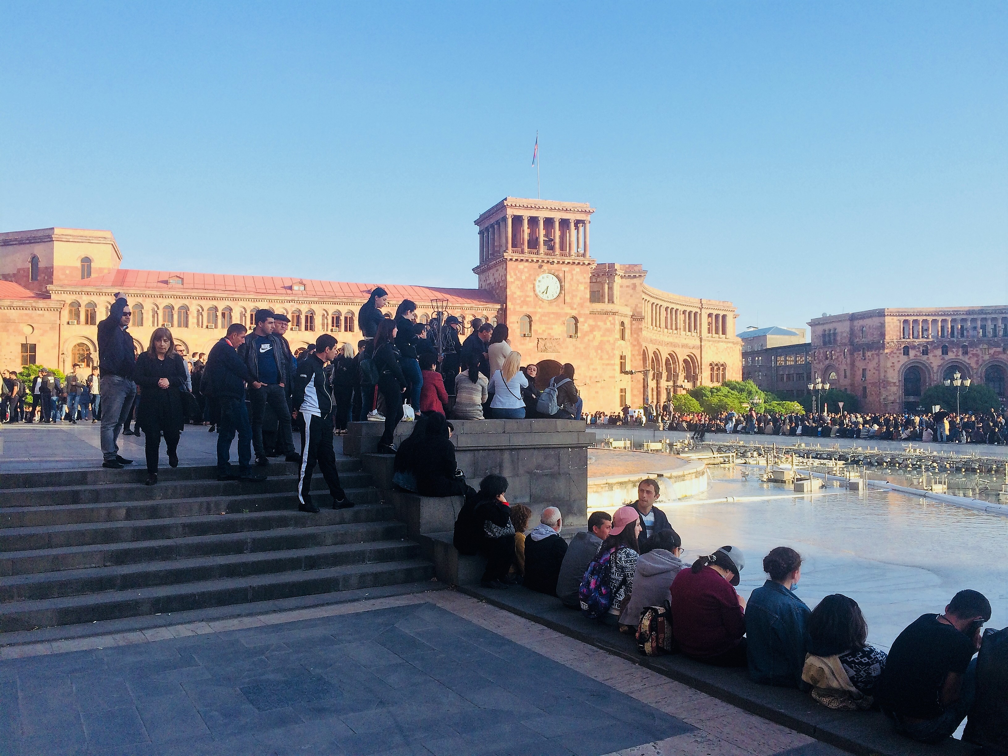 File:Demonstrators in Square, Yerevan, 07.jpg - Wikimedia Commons