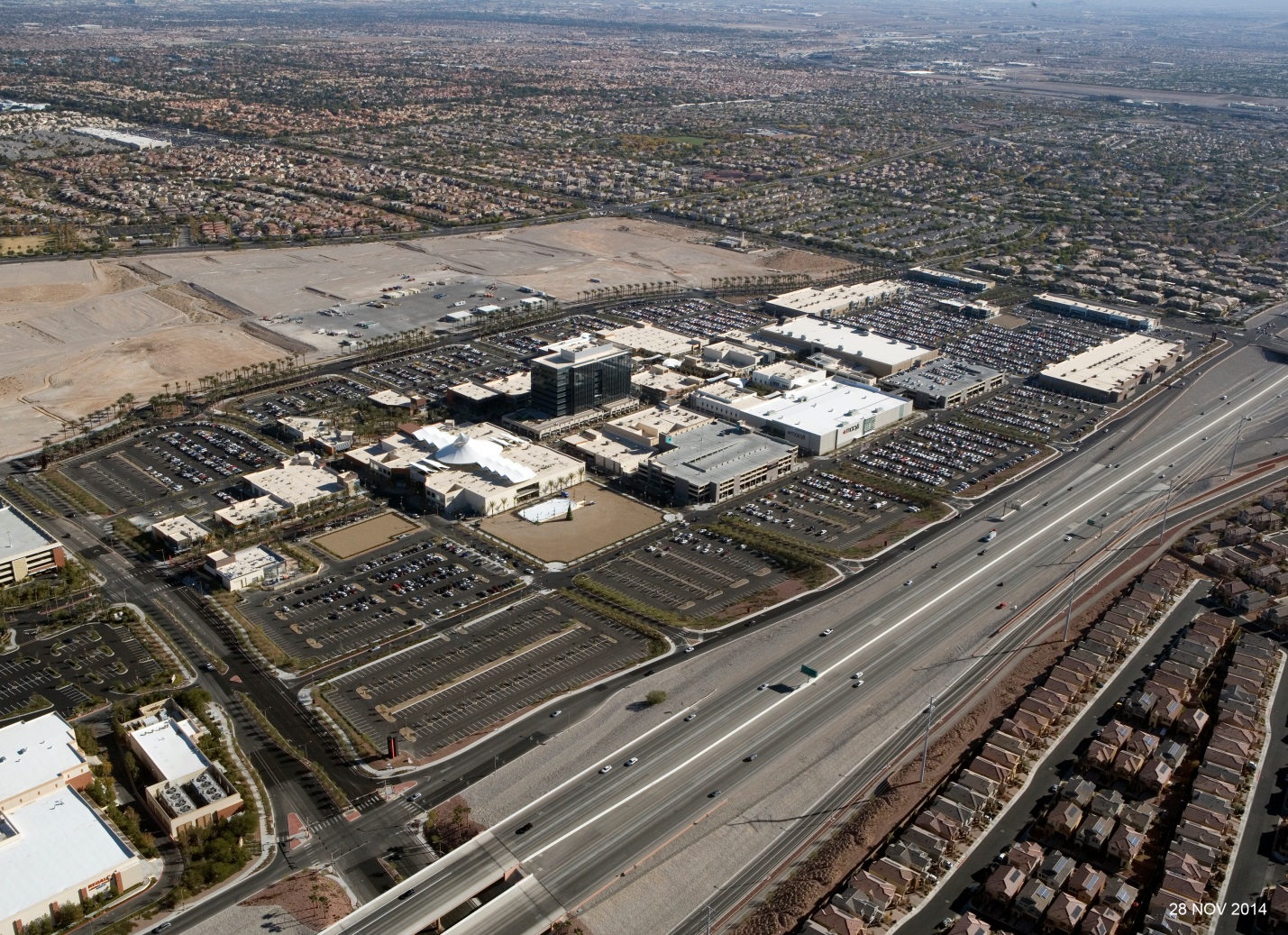 Shopping Mall Near Red Rock Casino