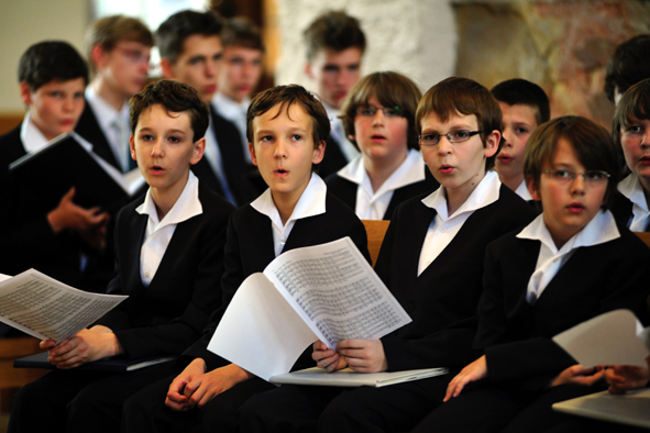 File:Dresdner kreuzchor kreuzkirche 2012.jpg