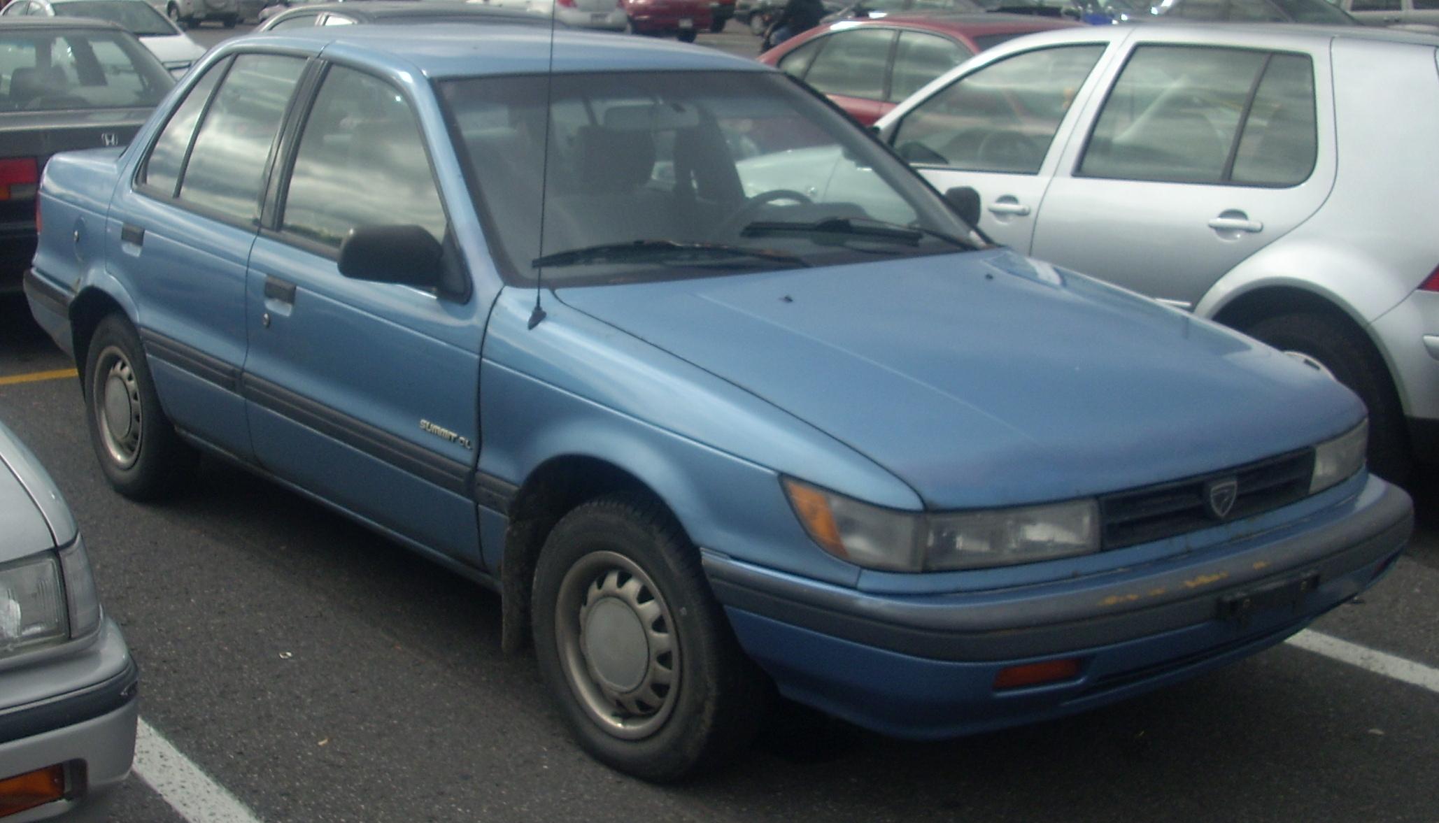 Eagle_Summit_DL_Sedan.JPG