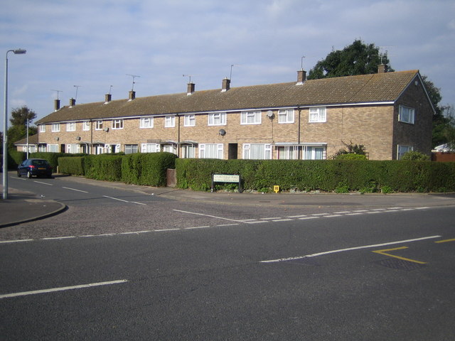 File:Houghton Regis, Churchfield Road - geograph.org.uk - 582624.jpg