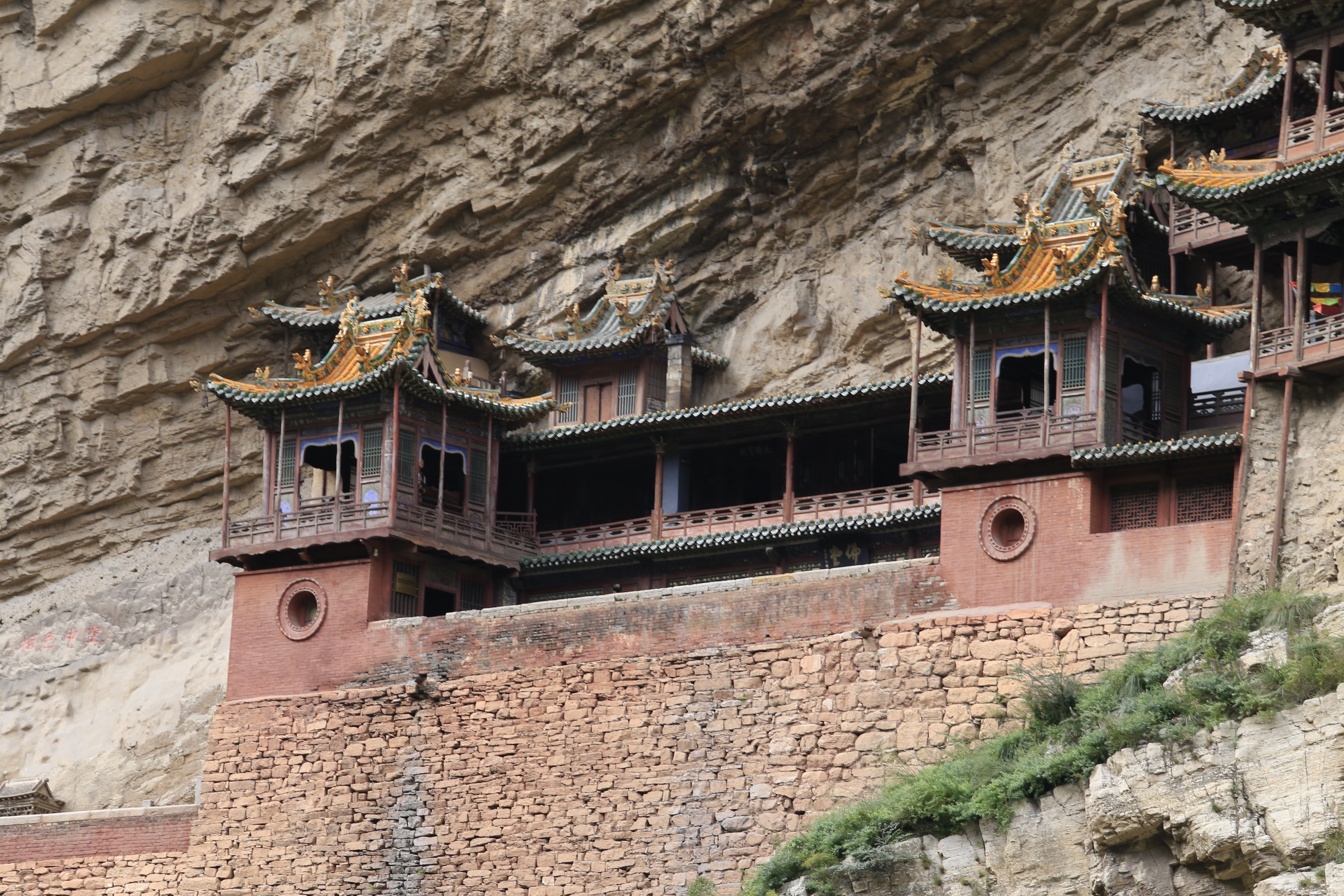 монастыри в китае