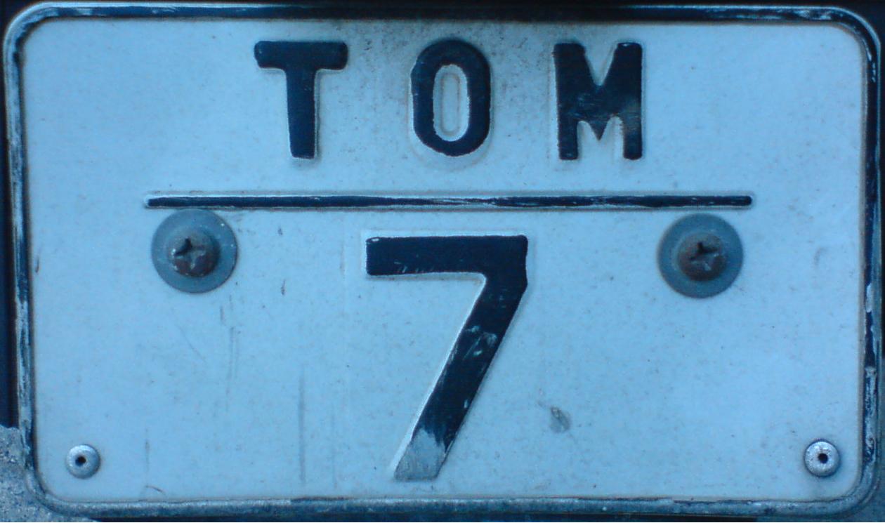 Datei:Kfz-Kennzeichen Griechenland, Zweirad TOM7.jpg – Wikipedia