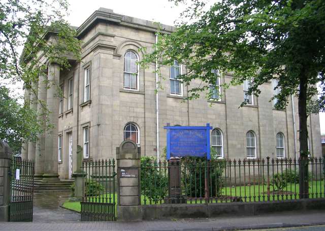 File:Longholme Methodist Church - geograph.org.uk - 528769.jpg