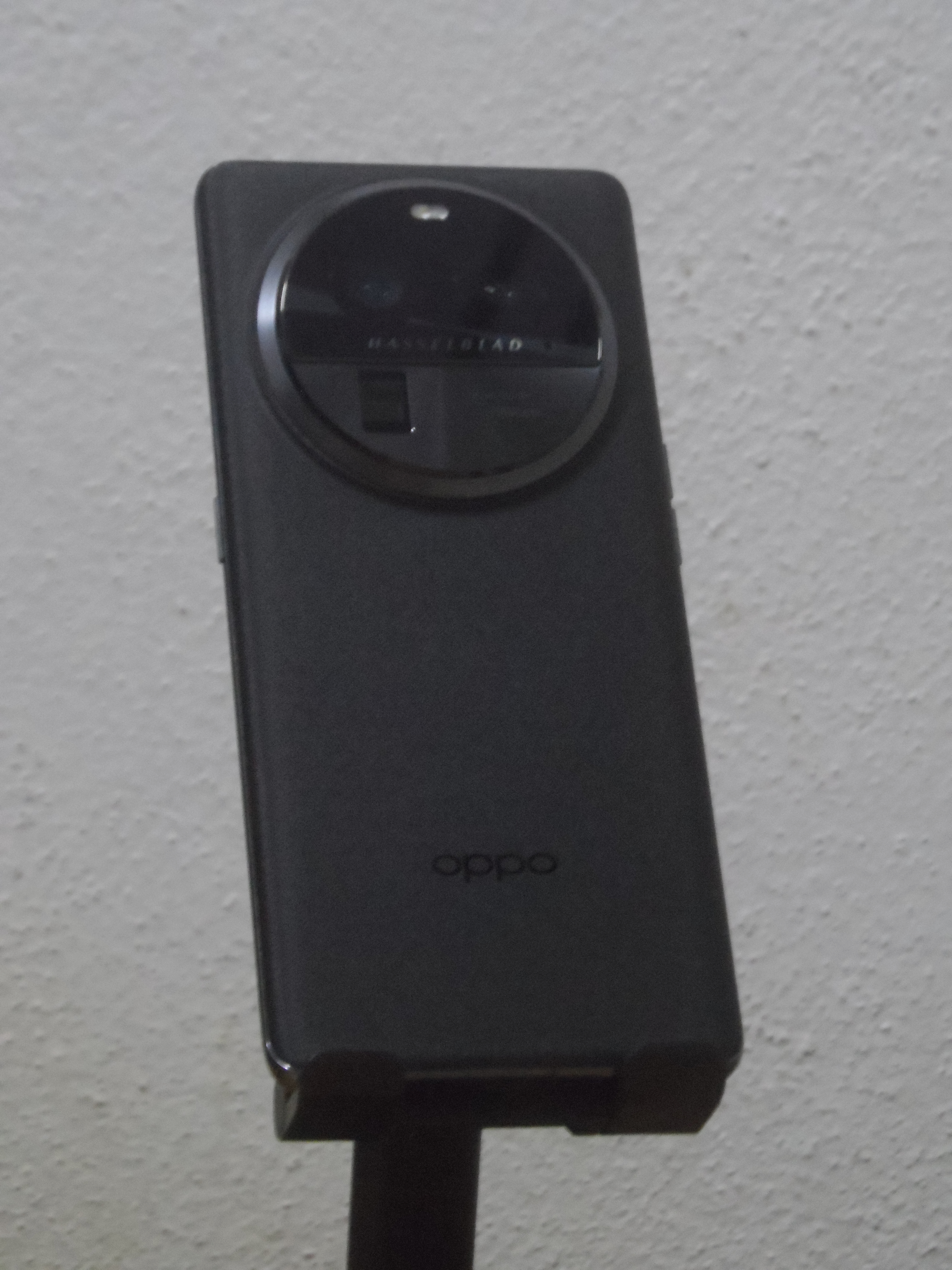 Oppo Find X6 Pro Display test - DXOMARK
