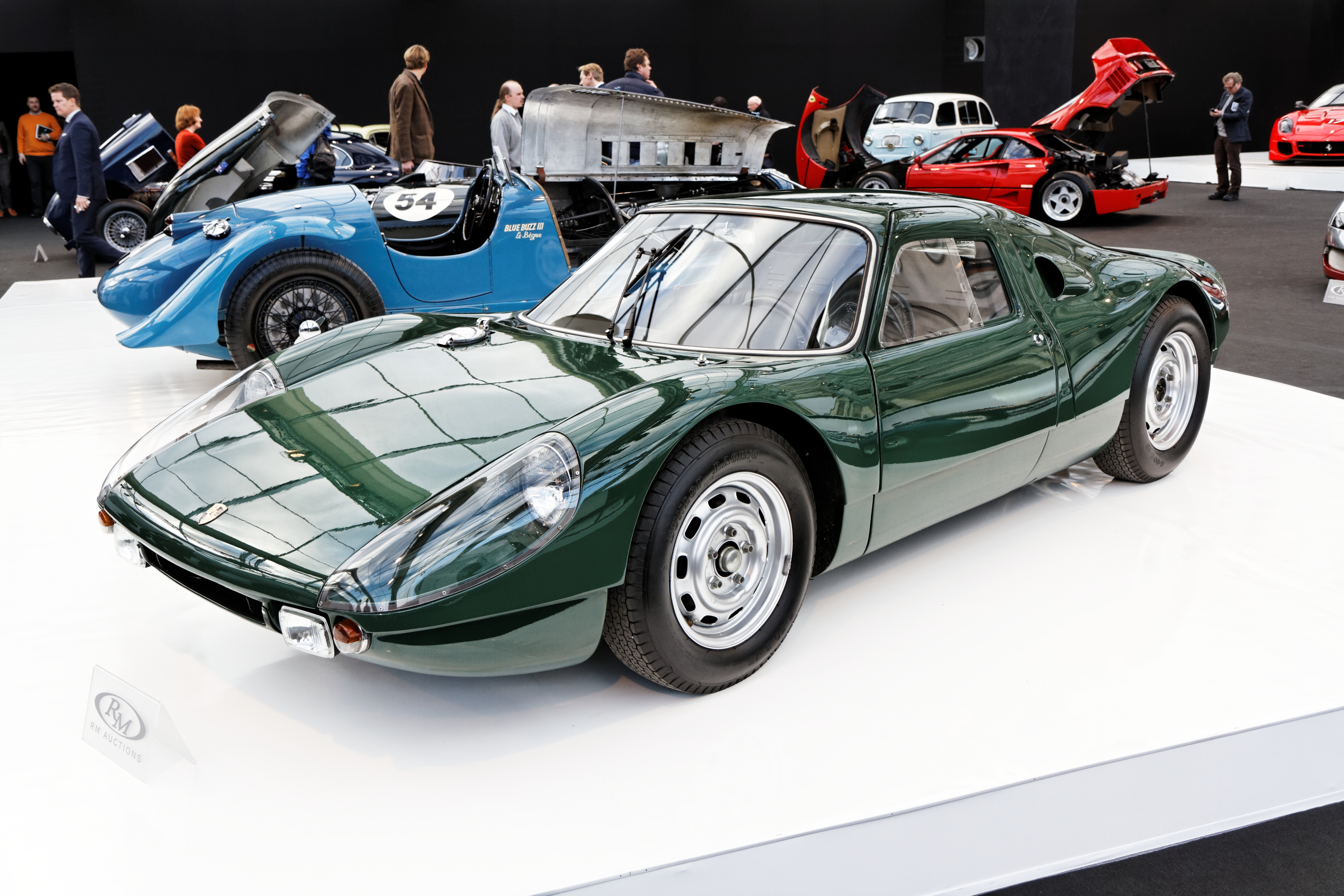 File:Paris - RM Auctions - 5 février 2014 - Porsche 904 Carrera GTS - 1964   - Wikimedia Commons