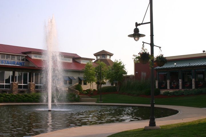 File:Park Water Fountain.jpg