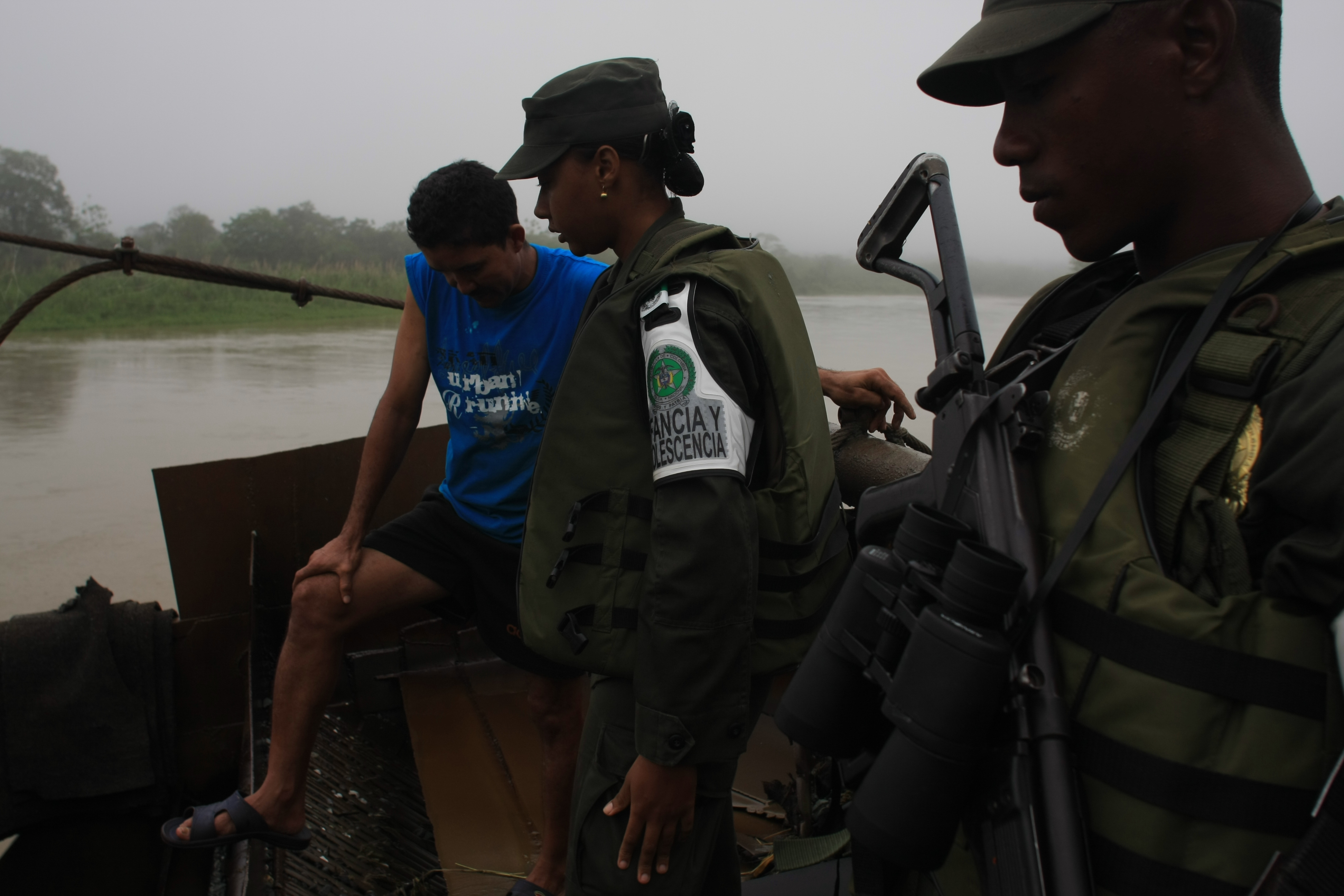 Que estudios hacen falta para ser policia nacional