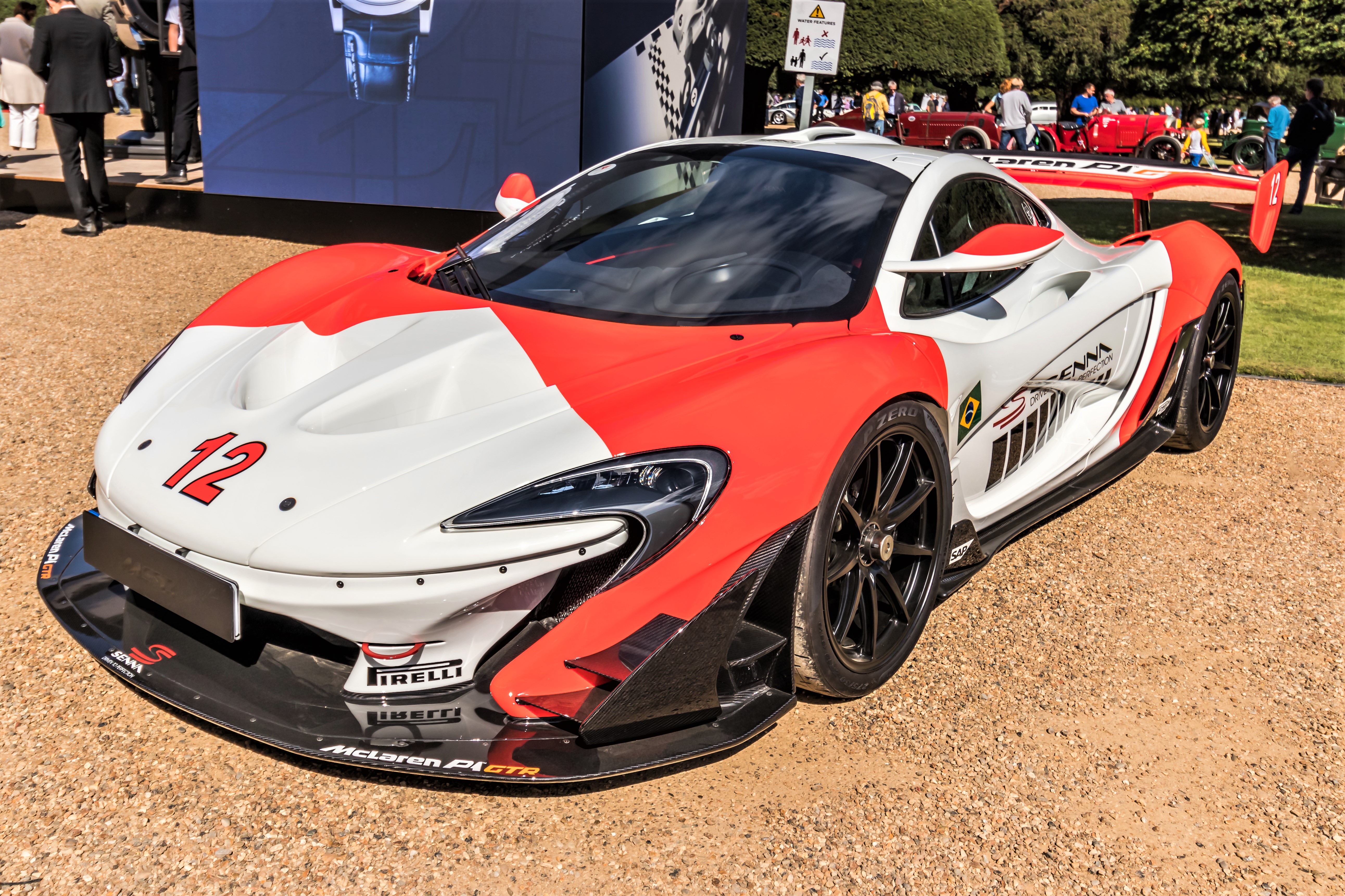 mclaren p1 gtr