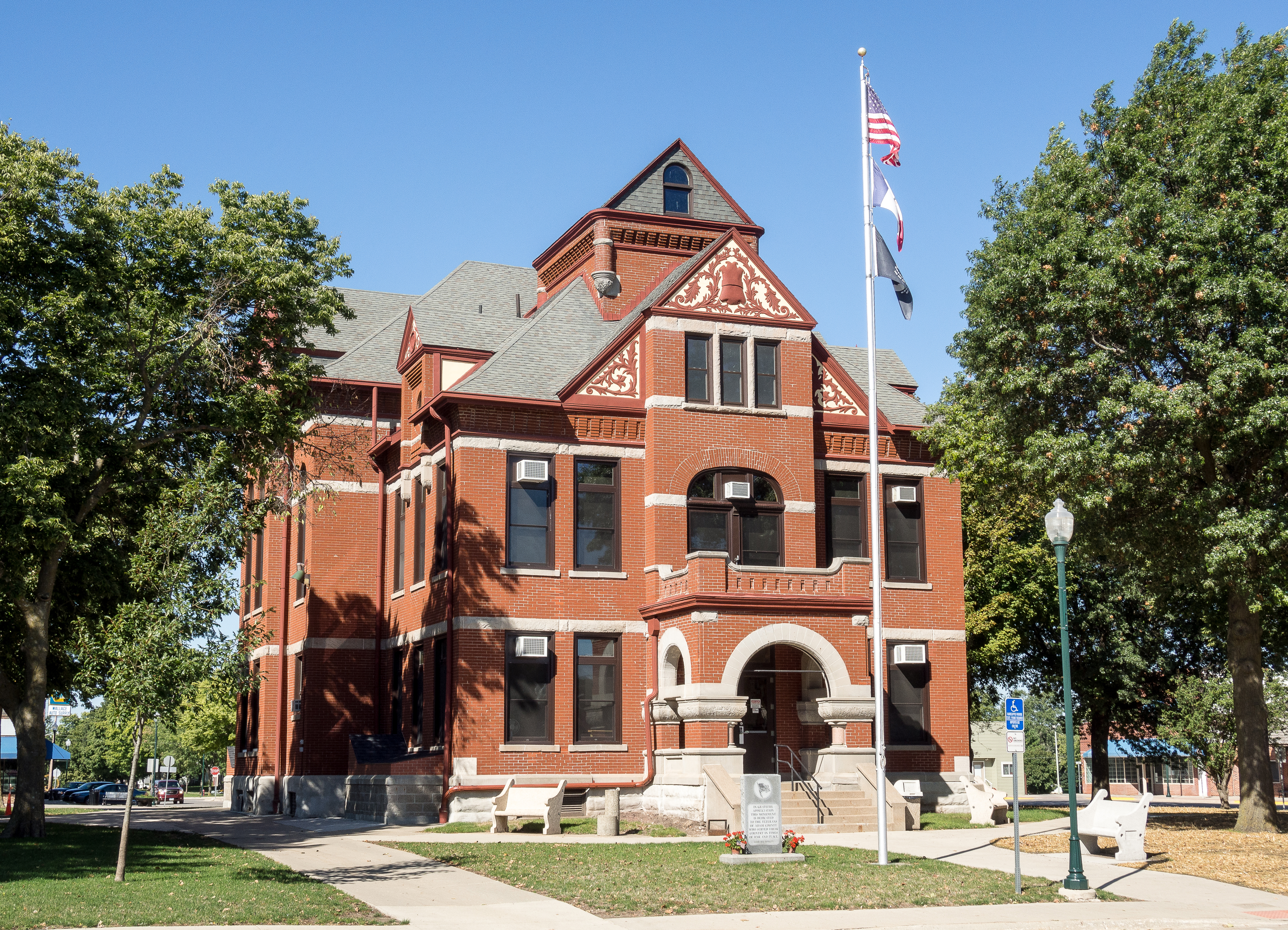 Photo of Adair County Courthouse