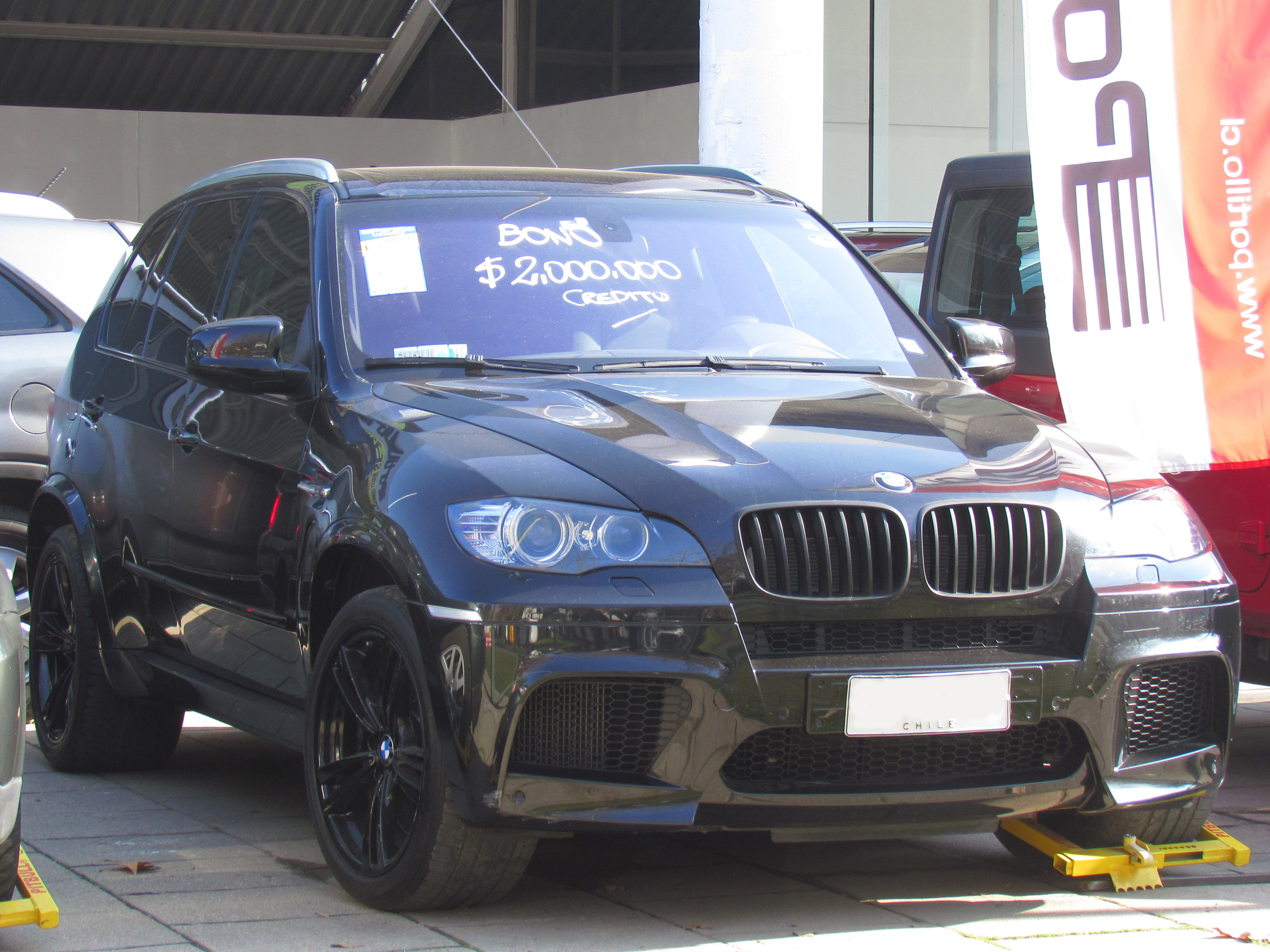 File:BMW X5 M 2011 (9198015922).jpg - Wikimedia Commons