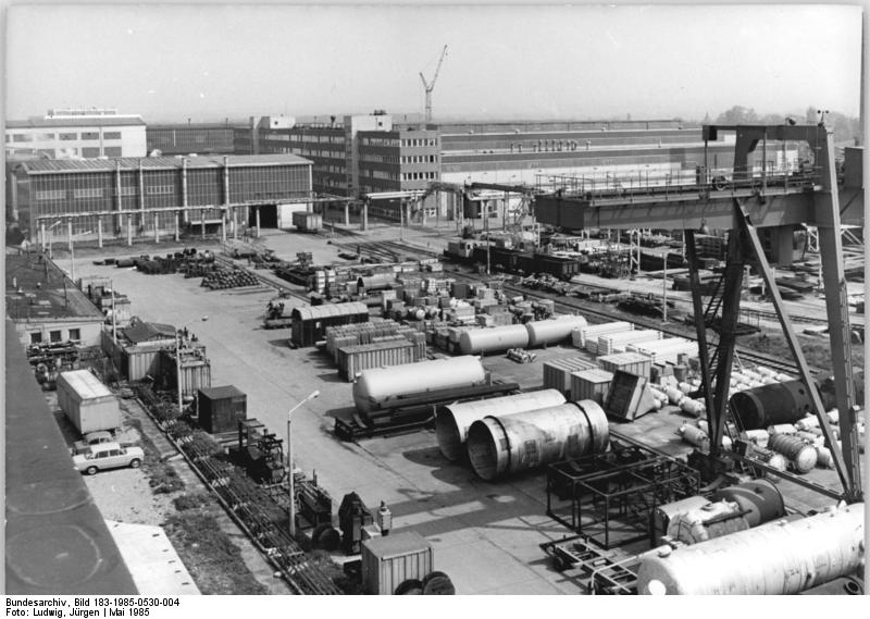 File:Bundesarchiv Bild 183-1985-0530-004, Erfurt-Rudisleben,Chemieanlagenbau.jpg