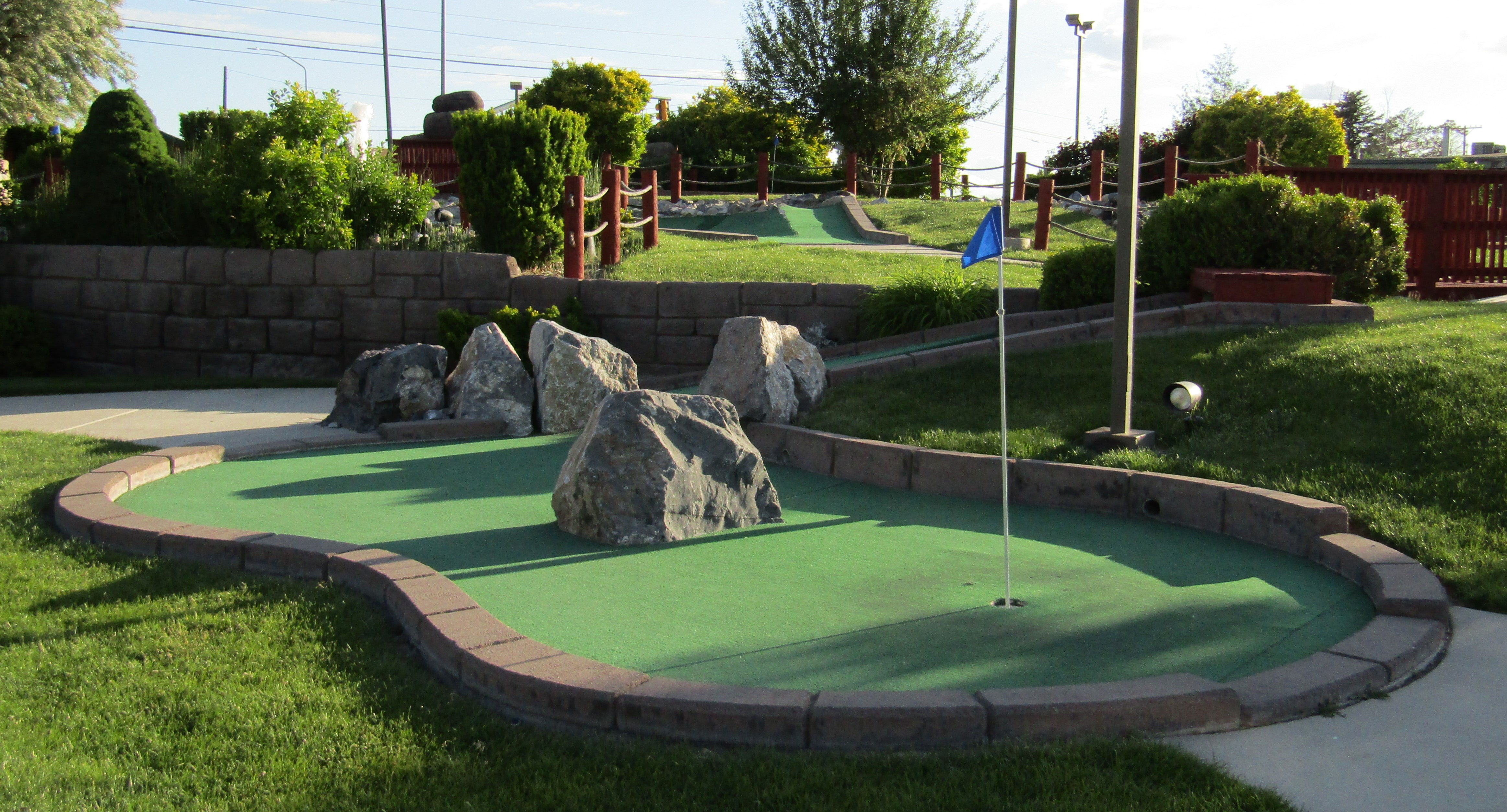 Miniature golf - Wikipedia