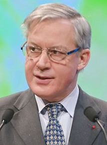 File:Christian Noyer 2008 cropped.jpg