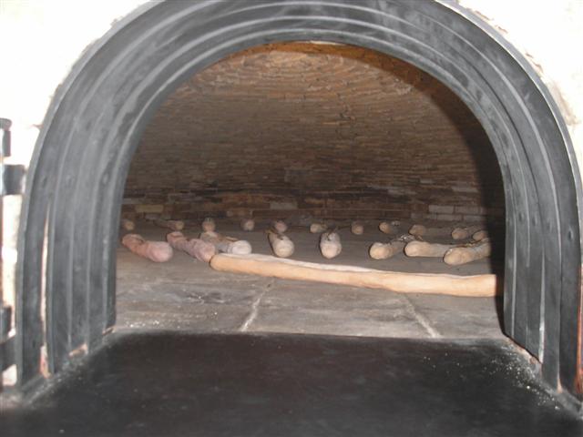 File:Cuban bread oven.JPG